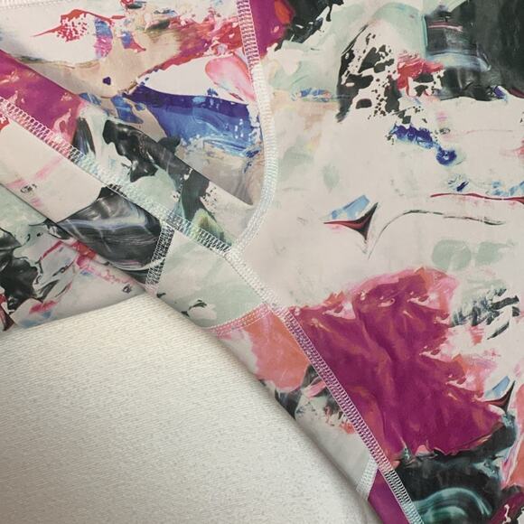 Lululemon size 8 Run inspire crop II leggings luxtreme white pink splatter mesh - Picture 5 of 13